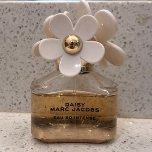 Marc Jacobs Daisy Eau So Intense
